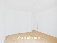 Charmant Appartement T2 rénové avec prestations de qualité dans le 18ème arrondissement