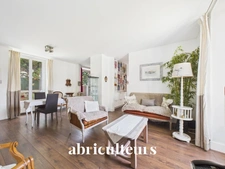 Charmant appartement en rez-de-jardin à SOISY-SUR-SEINE