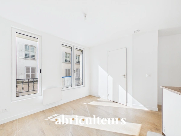 Bel appartement rénové et lumineux dans un quartier recherché du 18ème arrondissement