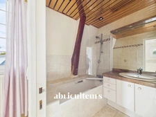 Appartement de charme – 103,71 m² – Dernier étage