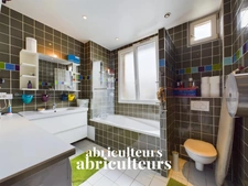 SAINT-OUEN<span></span>APPARTEMENT 6 PIECES<span></span>4 CHAMBRES<span></span>103 m2<span></span>679 000€