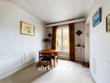 PARIS 17/PLAINE MONCEAU<span></span>3 PIECES<span></span>1 CHAMBRE<span></span>61m2<span></span>- 646 300€