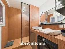 PARIS 18<span></span>Bel appartement de 58m2<span></span>549 000€