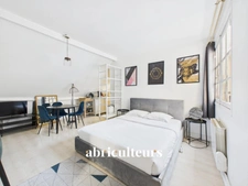 PARIS 6 (SAINT-GERMAIN-DES-PRES) - STUDIO - 21 M² - 350 000€