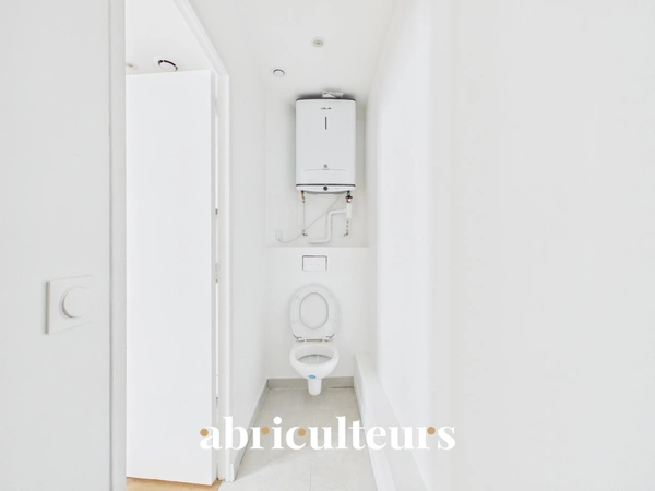 Beau duplex "esprit maison" rénové et confortable au cœur du 18ᵉ arrondissement