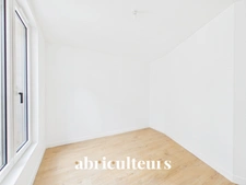 Charmant Appartement T2 rénové avec prestations de qualité dans le 18ème arrondissement