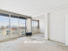 Luminosité et Calme – 4 Pièces de 89 m² à Rénover au Dernier Étage – Levallois / Paris 17ᵉ