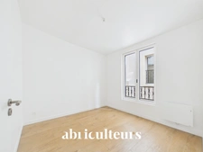 Beau duplex "esprit maison" rénové et confortable au cœur du 18ᵉ arrondissement