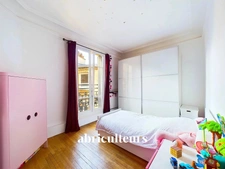 Superbe appartement lumineux au dernier étage de 86m2 avec balcon