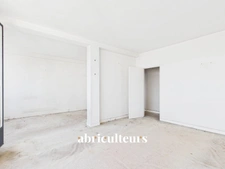 Luminosité et Calme – 4 Pièces de 89 m² à Rénover au Dernier Étage – Levallois / Paris 17ᵉ