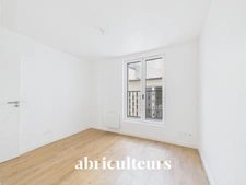 Charmant Appartement T2 rénové avec prestations de qualité dans le 18ème arrondissement