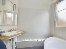 Superbe appartement lumineux au dernier étage de 86m2 avec balcon