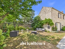 Calme absolu dans cette maison de charme bucolique rénovée de 250m² à Vert le Grand (91810)