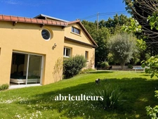 Maison Lumineuse et calme avec Jardin à Rueil-Malmaison