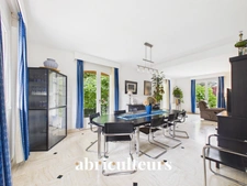 Superbe Propriété Familiale de charme de 310 m² avec piscine et magnifique jardin arboré – Yerres (91)
