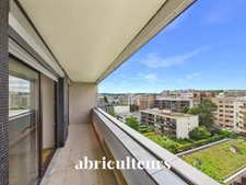 Location meublée<span></span>Bel appartement T2 de 36,75m² Lumineux avec Balcon au Dernier Étage à Boulogne-Billancourt 92100