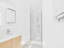 Charmant Appartement T2 rénové avec prestations de qualité dans le 18ème arrondissement