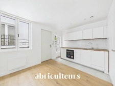 Beau duplex "esprit maison" rénové et confortable au cœur du 18ᵉ arrondissement