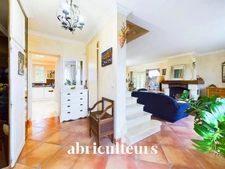 MAISON 6 PIECES - 4 CHAMBRES – MARINES – 475 000€