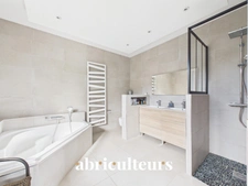 Superbe Propriété Familiale de charme de 310 m² avec piscine et magnifique jardin arboré – Yerres (91)
