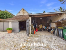 Calme absolu dans cette maison de charme bucolique rénovée de 250m² à Vert le Grand (91810)