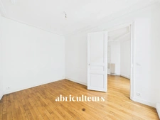 Appartement lumineux 5e étage, 34,21 m² Carrez, au cœur de Paris 18e