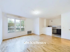 LE PLESSIS-ROBINSON<span></span>APPARTEMENT<span></span>1 PIECE<span></span>30m2