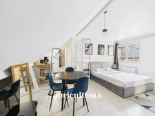 PARIS 6 (SAINT-GERMAIN-DES-PRES) - STUDIO - 21 M² - 350 000€