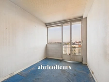 Luminosité et Calme – 4 Pièces de 89 m² à Rénover au Dernier Étage – Levallois / Paris 17ᵉ