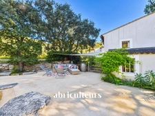 ÉLÉGANTE - VILLA RÉNOVÉE - LUBERON -CHEVAL BLANC