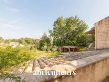 Lauris<span></span>Maison 170 m² à réinventer sur terrain de 2.4 ha avec foret<span></span>Vue dégagée