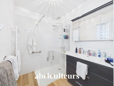 Lauris<span></span>Maison 170 m² à réinventer sur terrain de 2.4 ha avec foret<span></span>Vue dégagée