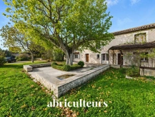 Authentique - Mas Provençal - 350m² - Cheval-Blanc
