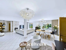 PROPRIÉTÉ DE CHARME AVEC 2 GÎTES 4 étoiles<span></span>AUPS<span></span> AUX PORTES DU VERDON