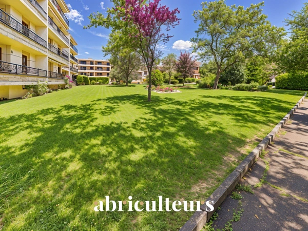 Appartement 3 pièces<span></span>94 m² avec large balcon -Le Chambord<span></span>La Torse, Aix-en-Provence