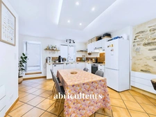 Charmante maison de village rénovée<span></span>56 m²<span></span>BONNIEUX