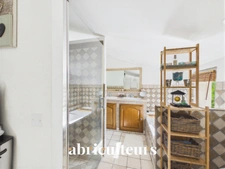 Charme de la pierre :  Maison de ville - 100m² - Cavaillon (Saint Jacques)