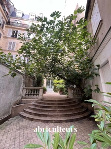 Appartement de Caractère Traversant – 3 Pièces – Paris 18ème (Limite 17ème)