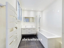 PARIS 9 / ROCHECHOUART<span></span>APPARTEMENT<span></span>4 PIECES<span></span>2/3 CHAMBRES -88 m2