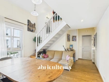 Superbe Duplex 2/3 pièces de 55 m²<span></span>Quartier Europe / Batignolles