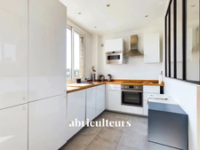 Magnifique 2 pièces à Clichy avec balcon<span></span>Avenue Anatole France<span></span>Entrée de ville<span></span>Clichy