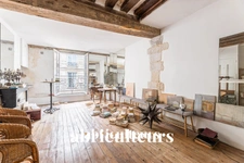 PARIS 1ER / LES HALLES<span></span>DUPLEX<span></span>2 PIÈCES<span></span>1 CHAMBRE<span></span>47m2<span></span>574.000 €