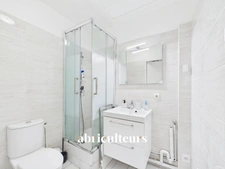 INVESTISSEMENT ENFANTS-ROUGES – STUDIO 17 m² + PARKING – RARE