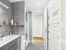 Superbe Duplex 2/3 pièces de 55 m²<span></span>Quartier Europe / Batignolles