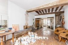 PARIS 1ER / LES HALLES<span></span>DUPLEX<span></span>2 PIÈCES<span></span>1 CHAMBRE<span></span>47m2<span></span>574.000 €