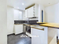 PARIS 9 / ROCHECHOUART<span></span>APPARTEMENT<span></span>4 PIECES<span></span>2/3 CHAMBRES -88 m2