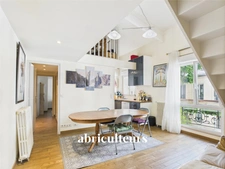 Superbe Duplex 2/3 pièces de 55 m²<span></span>Quartier Europe / Batignolles