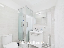 STUDIO AVEC PARKING RARE<span></span>INVESTISSEMENT D’EXCEPTION MARAIS 17 m²<span></span>EMPLACEMENT PREMIUM