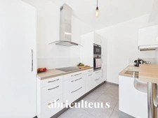 Rare - Appartement 2 pièces 44 m² – Paris 18ème Rue Hermel