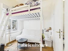 STUDIO AVEC PARKING RARE<span></span>INVESTISSEMENT D’EXCEPTION MARAIS 17 m²<span></span>EMPLACEMENT PREMIUM